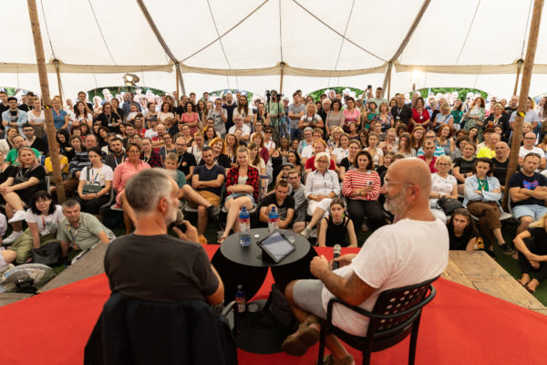 Ivan Trojan vystoupil v Respekt stanu na debatě s názvem Lekce filmu podle Ivana Trojana na Letní filmové škole v Uherském Hradišti, 30.července 2023.